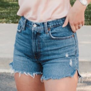 Abercrombie Mid-Rise Boyfriend Short